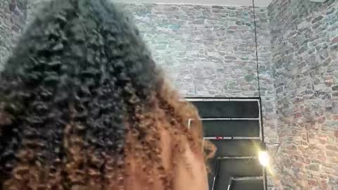 Alyanna  online show from September 2025 12:10:02 PM