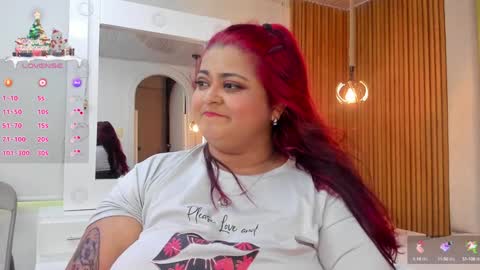 Snapshot of curvy_beauty_ chatting on December 2024 02:27:01 PM Hanna online show from December 2024 02:27:01 PM
