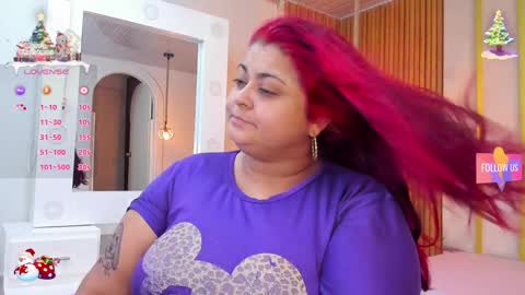 Snapshot of curvy_beauty_ chatting on December 2024 11:17:01 AM Hanna online show from December 2024 11:17:01 AM