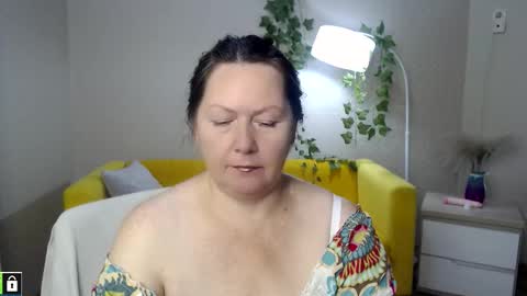 curvy_girlz online show from November 2025 05:23:01 PM