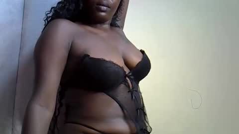 curvy_godess5 online show from November 2025 04:06:02 AM