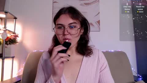 Snapshot of curvy_janie chatting on May 2026 04:39:02 AM Jane online show from May 2026 04:39:02 AM