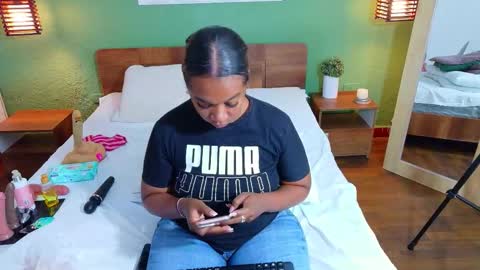 Danna online show from October 2025 12:28:02 PM