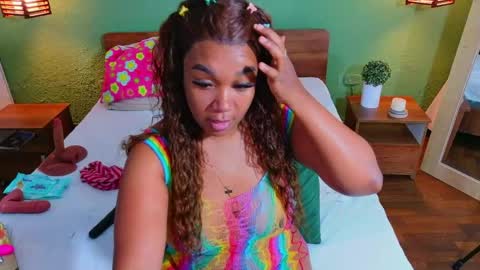 Snapshot of curvyebonyy_ chatting on May 2026 02:46:01 PM Danna online show from May 2026 02:46:01 PM