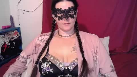 Snapshot of curvygamerceline chatting on June 2026 07:08:02 PM Celine Fawe online show from June 2026 07:08:02 PM