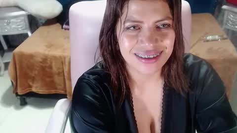 Julieth online show from January 2025 08:47:02 AM