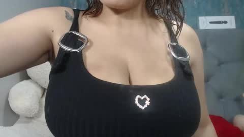 Julieth online show from January 2025 10:03:01 PM