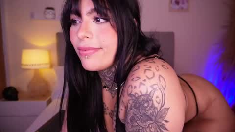 Snapshot of curvyliciouss chatting on February 2025 06:54:02 PM Samantha online show from February 2025 06:54:02 PM