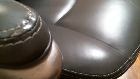 Snapshot of cutandwaxed2 chatting on May 2026 12:22:02 PM BI SMOOTH MATURE SUB online show from May 2026 12:22:02 PM