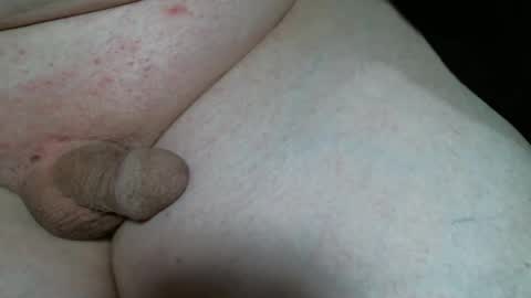 Snapshot of cutandwaxed2 chatting on May 2026 12:21:02 PM BI SMOOTH MATURE SUB online show from May 2026 12:21:02 PM