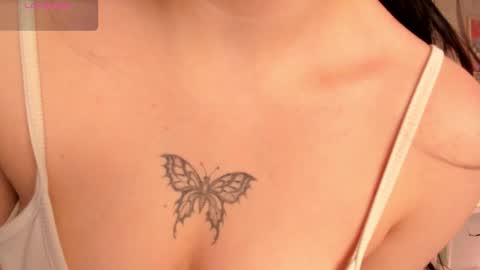 Amber  online show from October 2025 09:37:01 PM