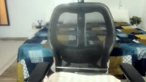 Alisha online show from February 2026 03:06:01 AM