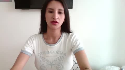 cute_amber_1 online show from February 2025 07:52:01 PM