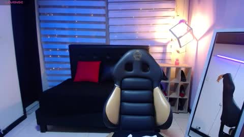 cute_angel_1 online show from November 2025 12:05:02 PM