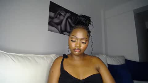 Liya online show from March 2025 06:37:02 PM