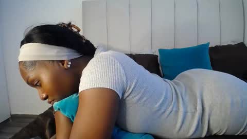 Liya online show from October 2025 08:45:02 AM