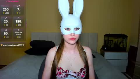 Snapshot of cute_becca_cb chatting on June 2026 07:56:02 PM Becca online show from June 2026 07:56:02 PM