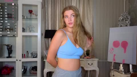 Anne online show from September 2025 07:20:01 AM