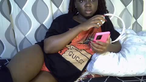 Snapshot of cute_gee chatting on June 2026 10:15:01 AM daddysdoll online show from June 2026 10:15:01 AM