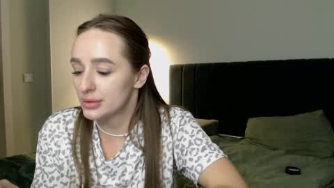 Snapshot of cute_girl_mia__ chatting on May 2026 04:45:02 PM cute_girl_mia__ online show from May 2026 04:45:02 PM