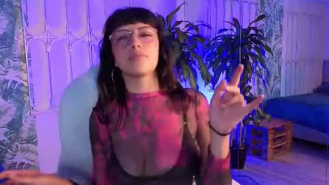 Snapshot of cute_hollywood chatting on June 2026 07:27:02 PM Sofa online show from June 2026 07:27:02 PM