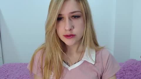 Isabella online show from February 2025 09:59:01 PM