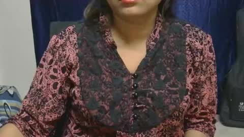 Snapshot of cute_kashmira99 chatting on September 2025 10:37:01 AM kashmira online show from September 2025 10:37:01 AM