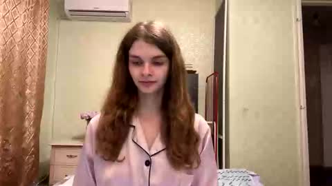 cute_kitte online show from October 2025 06:40:02 PM