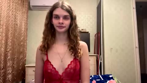 cute_kitte online show from November 2025 07:45:02 PM
