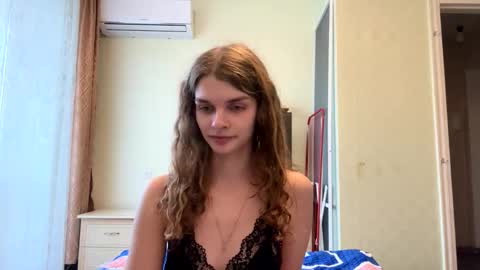 cute_kitte online show from November 2025 12:03:01 PM