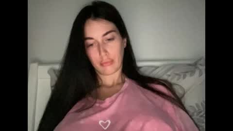 cute_kriss94 online show from June 2026 05:41:01 PM