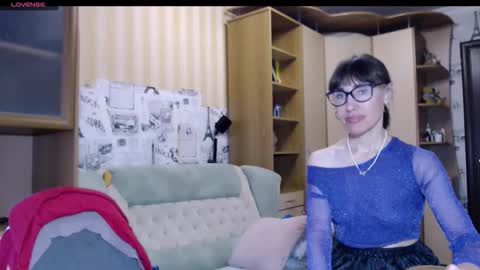 cute_lion_ online show from November 2025 12:27:01 PM