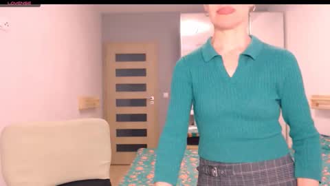 cute_lion_ online show from January 2026 11:16:02 AM