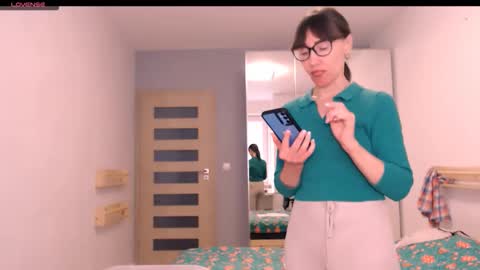 cute_lion_ online show from January 2026 01:05:02 PM