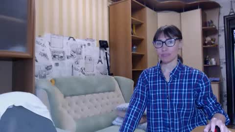 cute_lion_ online show from March 2026 12:27:02 PM