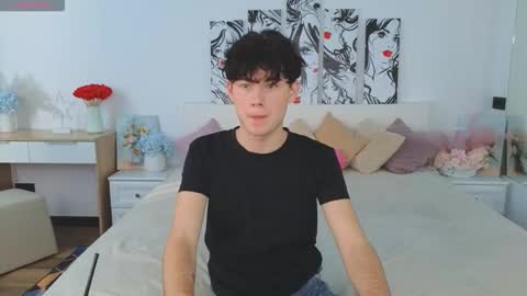 Snapshot of cute_mikex chatting on October 2025 06:26:02 AM Mike online show from October 2025 06:26:02 AM