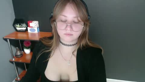 Veronica online show from January 2025 10:40:01 AM