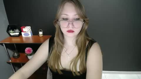 Veronica online show from February 2025 10:48:02 AM