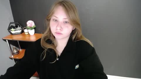 Veronica online show from February 2025 10:26:01 AM