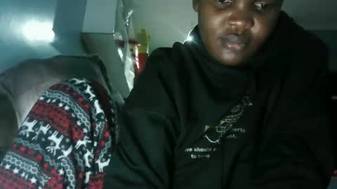 cute_roxie online show from March 2025 06:01:02 PM