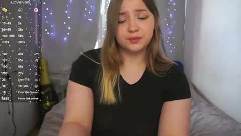 Snapshot of cute_sharloti chatting on June 2026 05:36:02 PM Sasha online show from June 2026 05:36:02 PM