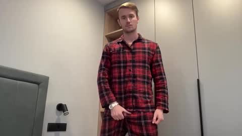 Snapshot of cute_skywalker chatting on September 2025 03:02:01 PM cute_skywalker online show from September 2025 03:02:01 PM