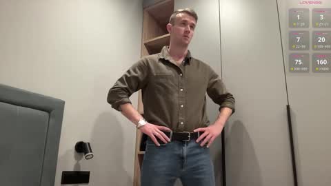 cute_skywalker online show from October 2025 05:26:02 PM