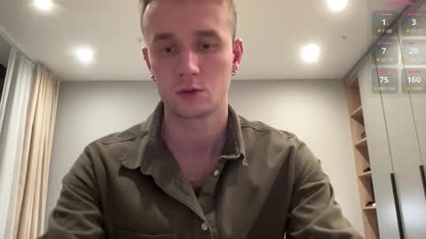 cute_skywalker online show from November 2025 07:48:02 PM