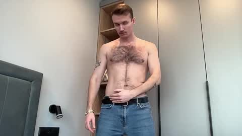 cute_skywalker online show from December 2025 10:31:02 AM