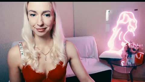 cute_smile_shy online show from October 2025 06:56:01 AM