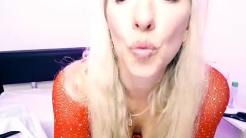 Snapshot of cute_smile_shy chatting on June 2026 11:09:02 PM cute_smile_shy online show from June 2026 11:09:02 PM