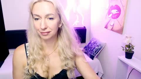 Snapshot of cute_smile_shy chatting on July 2026 05:12:02 AM cute_smile_shy online show from July 2026 05:12:02 AM