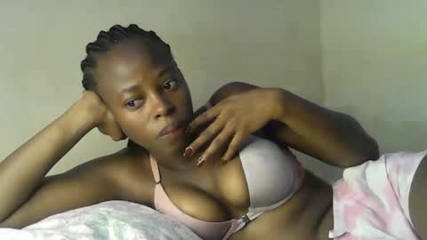 cute_sonny online show from December 2025 06:00:01 AM