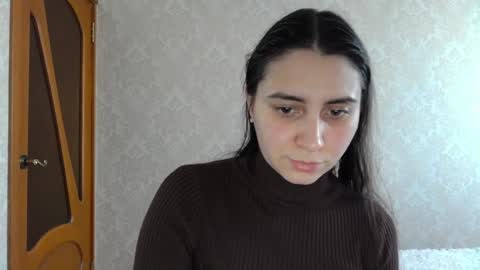 cute_strawberry_ online show from December 2024 07:50:01 AM